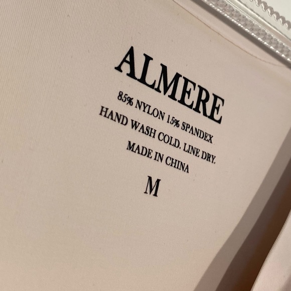 Almere Nude Seamless Contour Tank Top size M - Picture 8 of 9